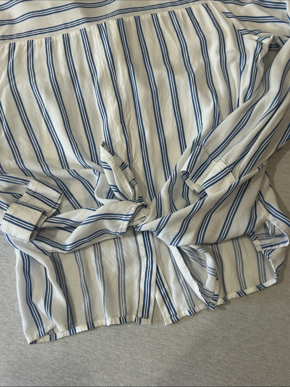 Leonisa Striped Button-Down Shirt in white and Blue Sz L - Picture 11 of 11